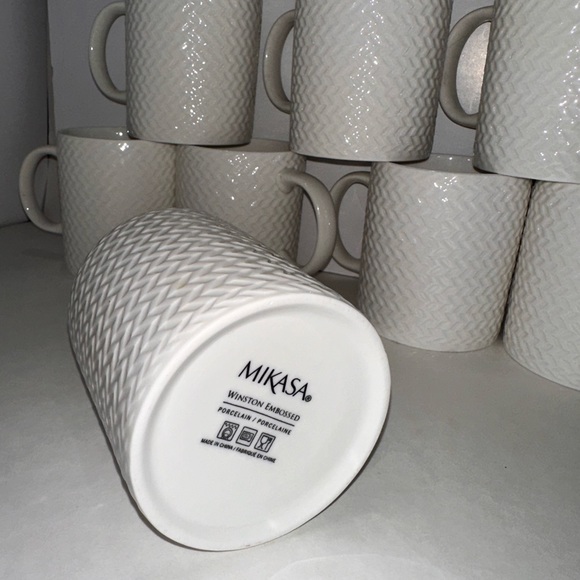 10 New Mikasa White Embossed Mugs - NWOB - Picture 2 of 2